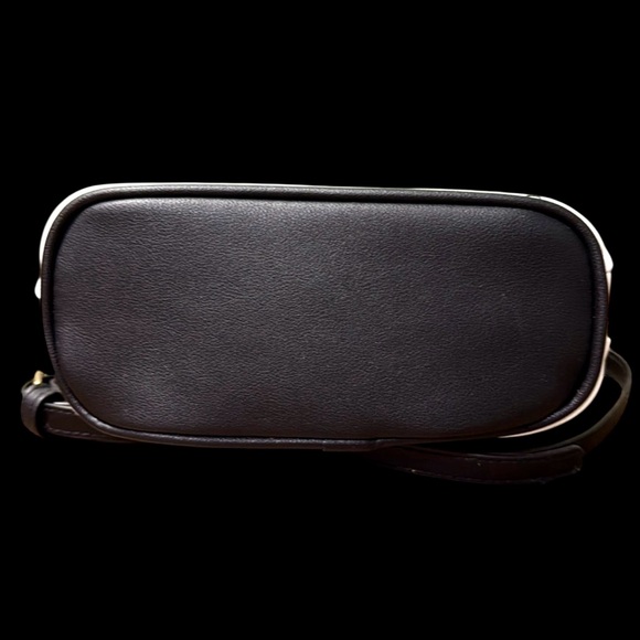 Hello Kitty Glitter Crossbody Bag - Picture 9 of 9